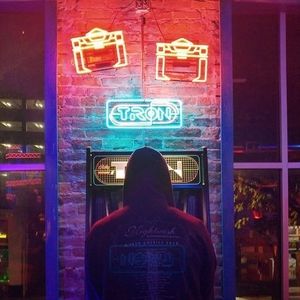 Meet your Posher, Gene